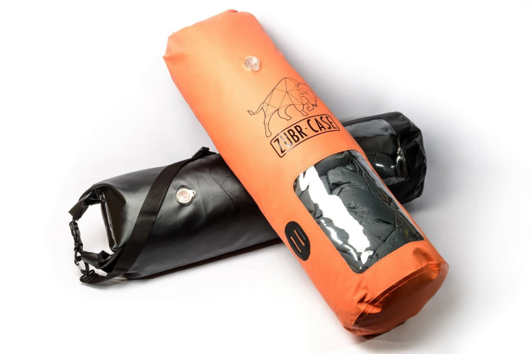 Гермомешок ZubrBag 40 Боковой с наплечным ремнем и спускным клапаном