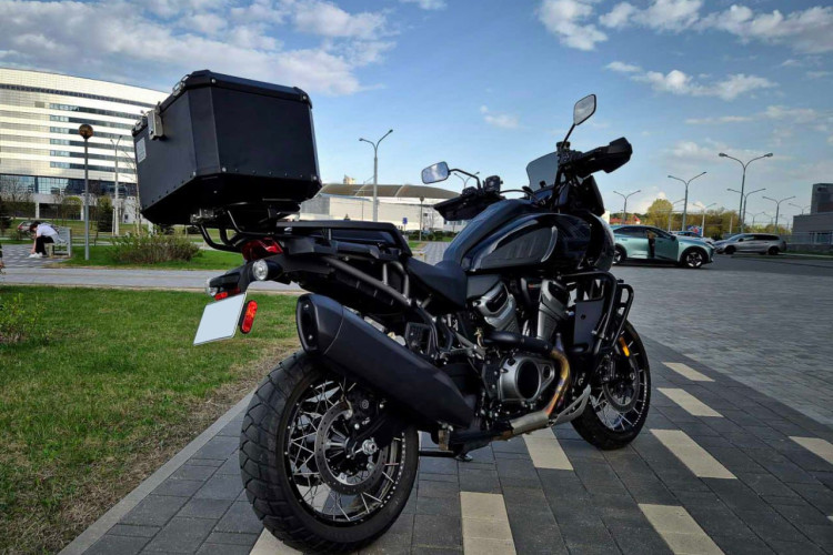 Багажник центральный Pan America 1250 Harley Davidson