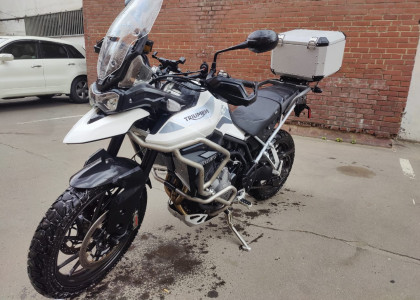 Продукция ZubrCase на Triumph Tiger