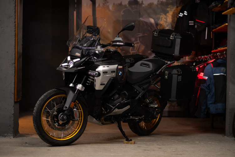 Боковые рамки BMW R1300GSA Adventure 2024+ для 2 кофров