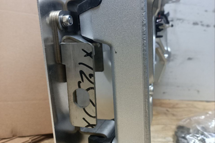 Переходные адаптеры BMW R1300GSA На фигурные боковые рамки